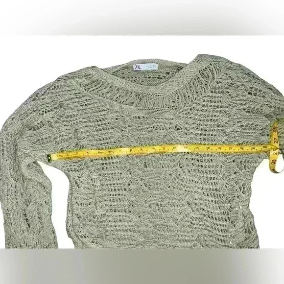 Zara Green Crochet Sweater Boho Size L Crew Neck Preppy Long Sleeve Comfy - Picture 4 of 5